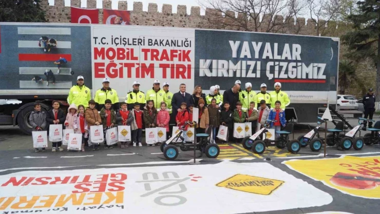 Mobil Trafik Eğitim Tırı Sinop'ta