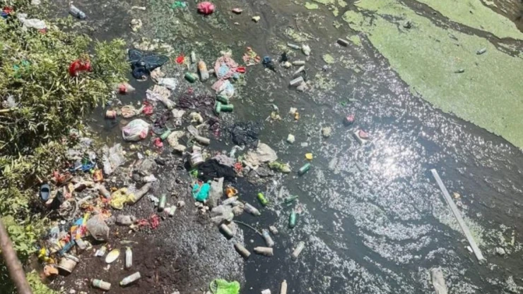 Mollabey Deresi Çöplerle Doldu, Köylüler Tepkili