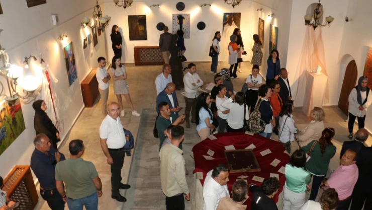 'Moni' Sergisi beğeniye sunuldu