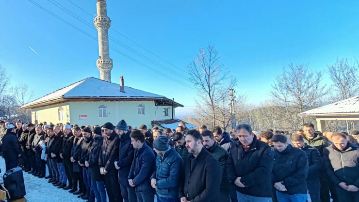 Muammer Sefa Üzümcü Defnedildi