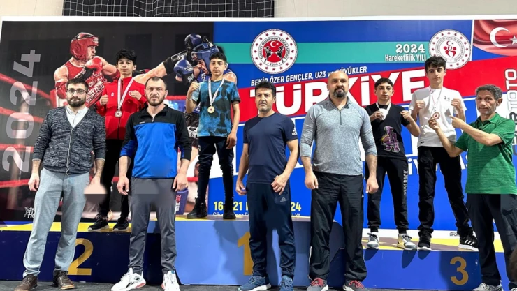 Muay Thai'de 3 Madalya Kazandık