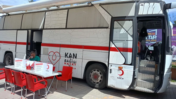 Muhtar Çölez'den Kan Bağışı Çağrısı