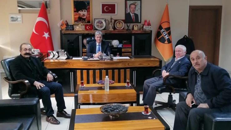 Muhtarlardan Alparslan Eşlik'e Ziyaret