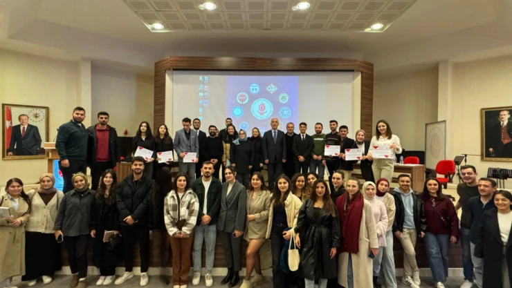 Münazara Turnuvası Etkinliği Gerçekleştirildi