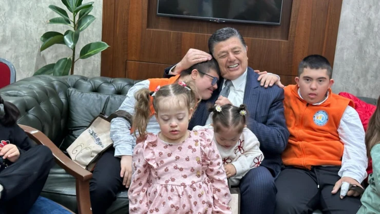 Mutluluklarına Şahit Oldular