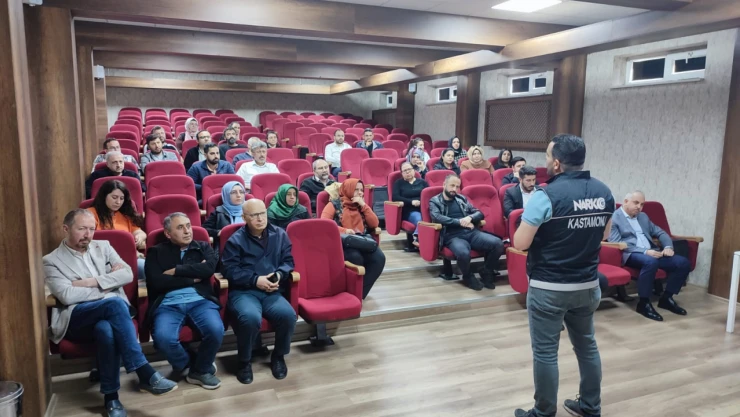 Narkotik Eğitimlerini Sürdürüyor