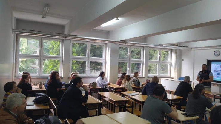 Narkotik Polisi Anne Eğitimleri Sürüyor