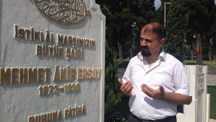 Nasrullah'ta Mehmet Akif'in heykeli olsun