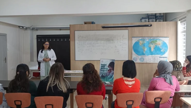 Normal Doğumun Önemi Anlatıldı