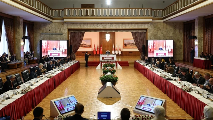 O Komisyon Bakan Fidan Ve Bakan Tunç'u Dinleyecek