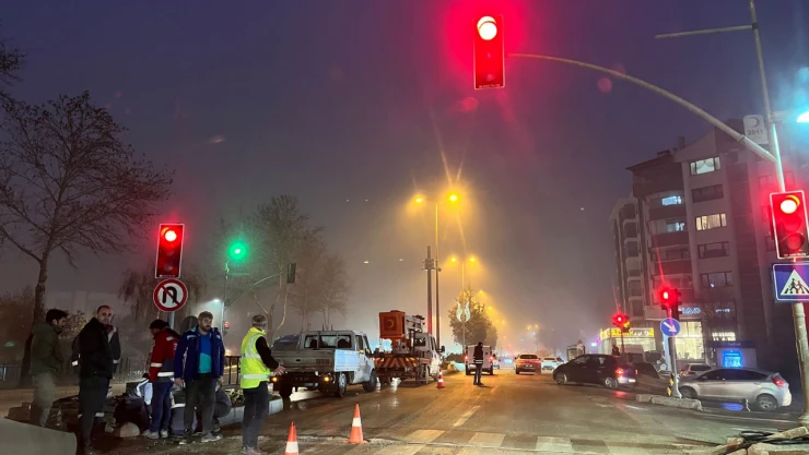 O Yol Bir Müddet Trafiğe Kapalı