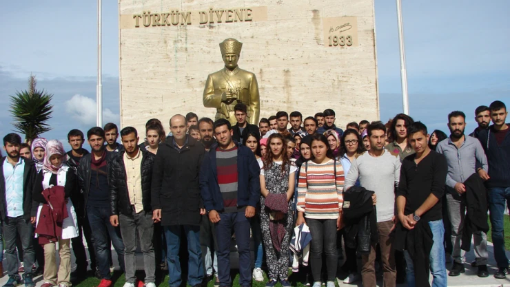 Öğrencilerden sessiz protesto