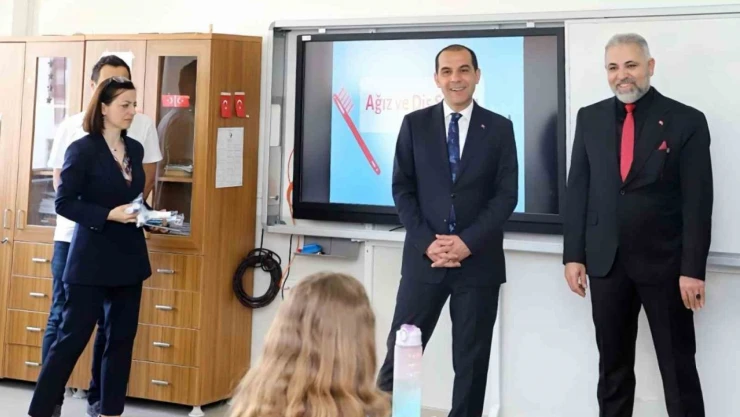 Öğrencilere Ağız ve Diş Sağlığı Taraması