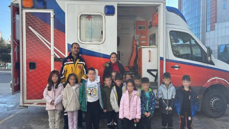 Öğrencilere Ambulanslar Tanıtıldı 