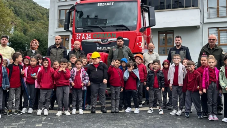 Öğrencilere Ekipmanlar Tanıtıldı