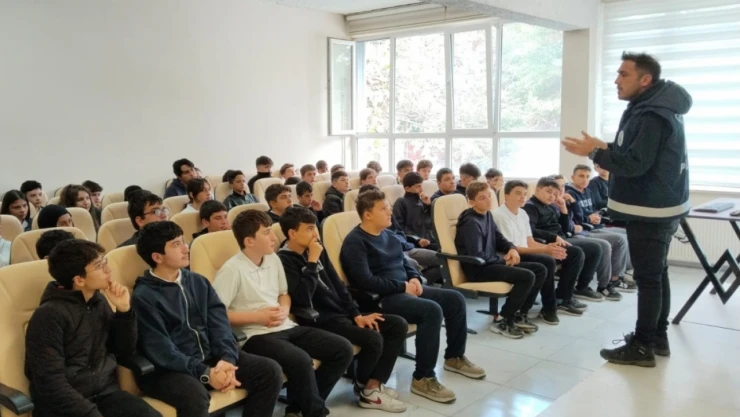 Öğrencilere 'Siberay' Eğitimi Verildi