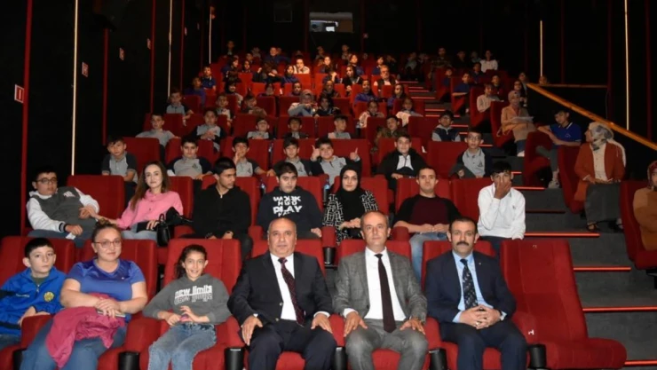 Öğrencilere sinema günü