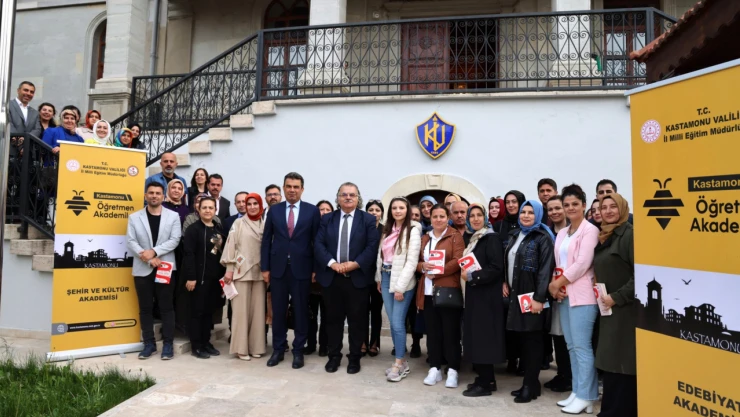 Öğretmen Akademileri Devam Ediyor