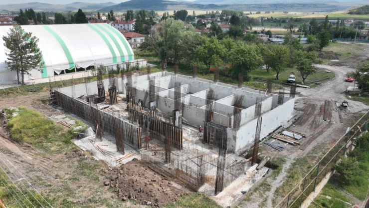 Olimpik yüzme havuzunda sona yaklaşılıyor