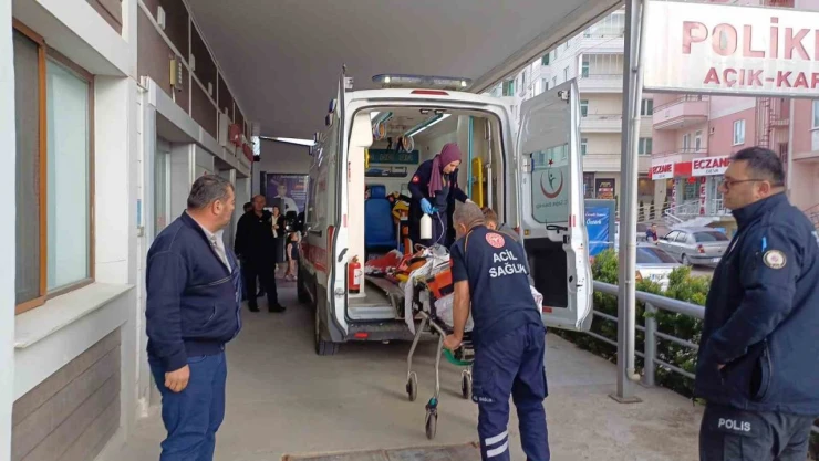 Önce 16 Yaşındaki Genç Kızı Sonra Kendisini Silahla Vurdu