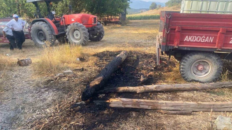 Otluk Arazide Çıkan Yangın Büyümeden Söndürüldü