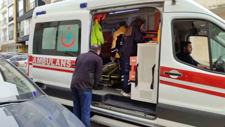 Otomobil İle Motosiklet Çarpıştı: 1 Yaralı