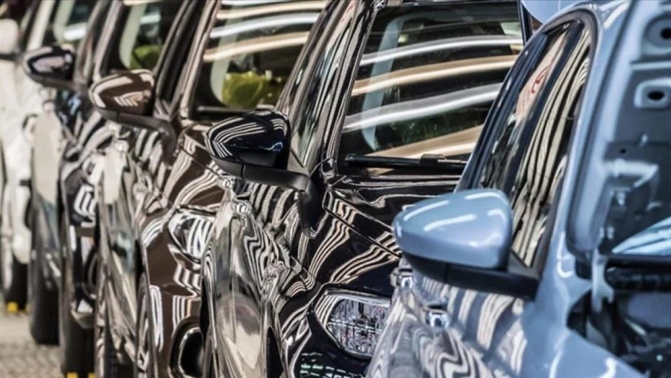 Otomotiv Satışlarının 2023'teki Rekor Seviyeyi Yakalaması Bekleniyor