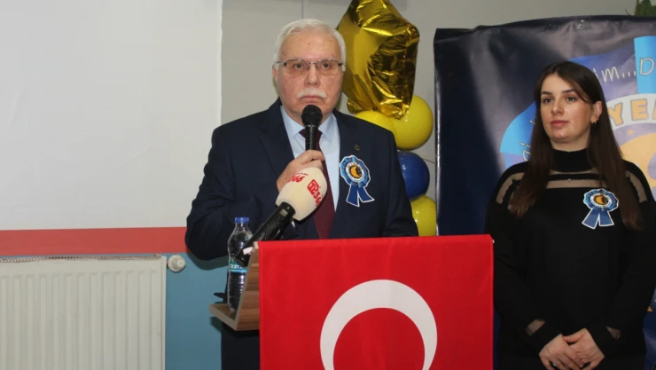 Öz Yeni Ay 12'nci Yılını Kutladı