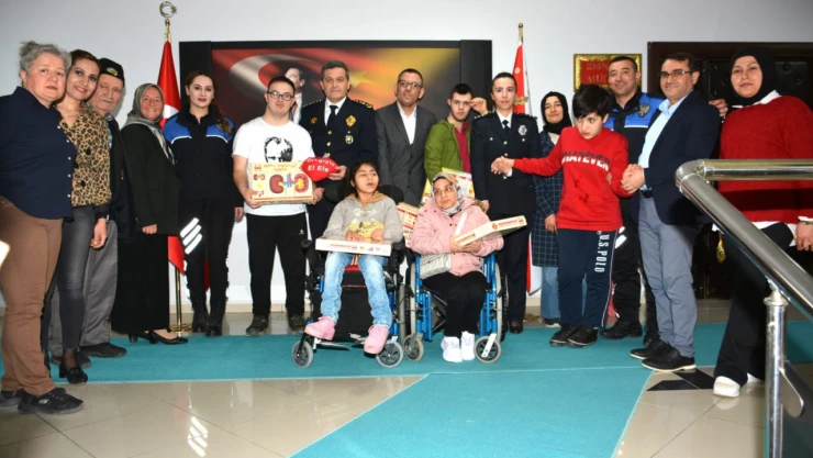 Özel Bireylerden Anlamlı Ziyaret