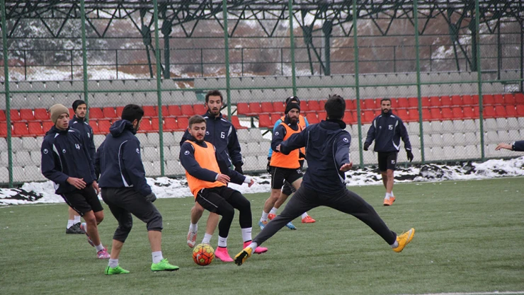 Özel İdare, Yeni Amasyaspor'a bileniyor