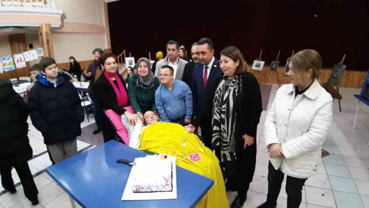 'Özel Resimler' Vatandaşların Beğenisine Sunuldu