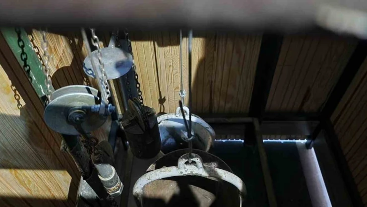 Tarihi Saat Kulesinin Orijinal Saati İlçeye Getirtildi