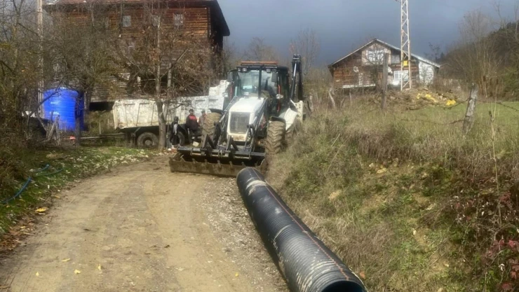 Pınarbaşı'nın Köylerinde Altyapı Çalışmaları Sürüyor
