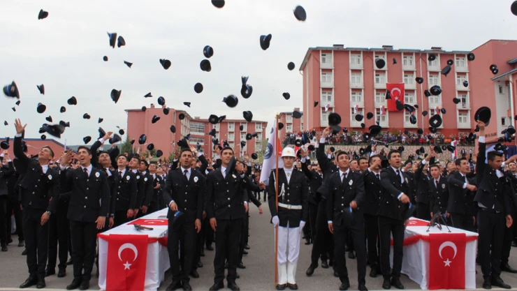 PMYO, 560 MEZUN VERDİ