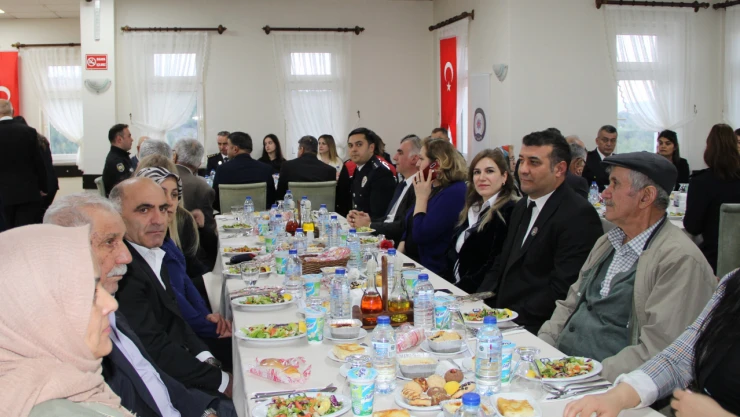 Polis Evi'nde Yemek Programı Düzenlendi