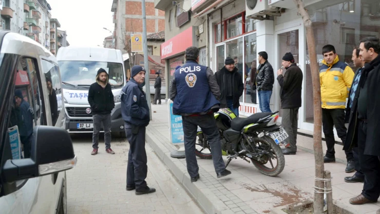 Polis havaya ateş ederek durdurdu