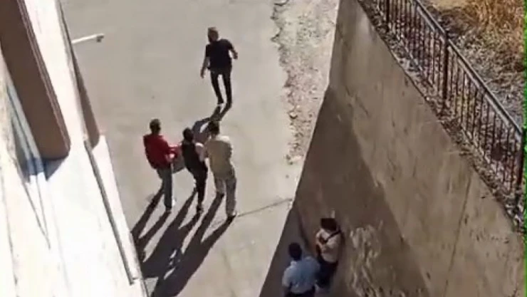 Polise Yakalanmamak İçin Girdiği Bacada Sıkıştı