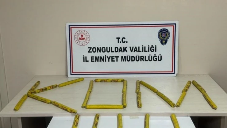 Polisin Durdurduğu Araçta Dinamit Bulundu