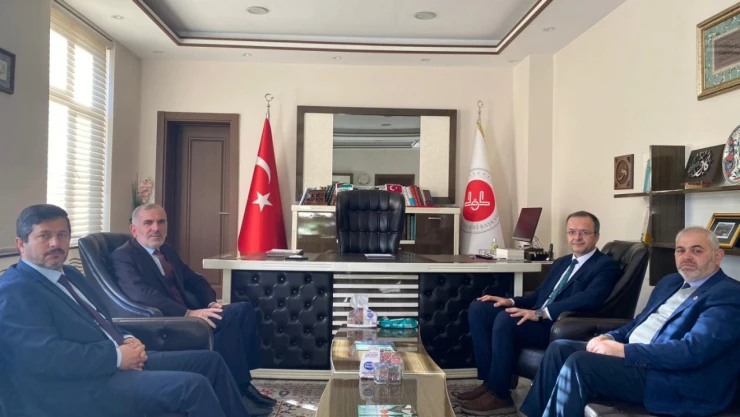 Prof. Dr. İhsan Çapcıoğlu'ndan İl Müftüsü Bekir Derin'e Ziyaret