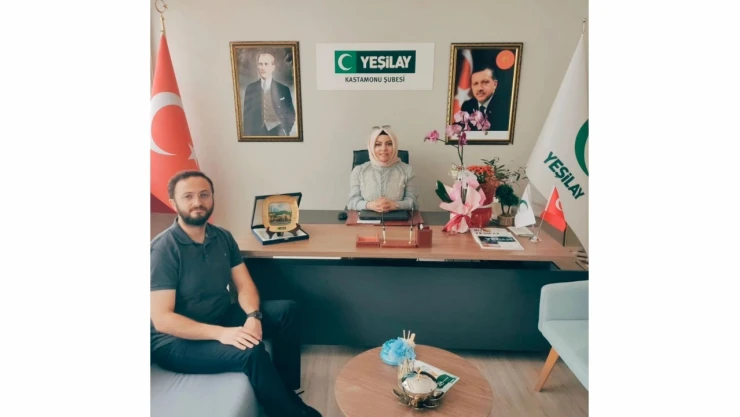 Psikolog Can Ahmet Boz'dan Yeşilay Kastamonu Şubesi'ne Ziyaret
