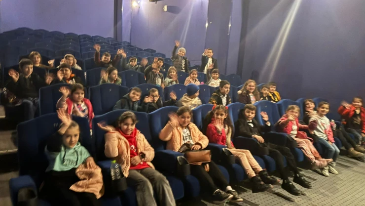 Rafadan Tayfa Kapadokya Filmini İzlediler