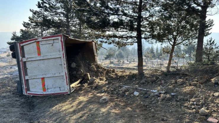 Rampadan İnerken Devrildi: 1 Yaralı