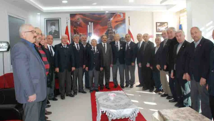 REKTÖR AYDIN'DAN, GAZİLERE JEST