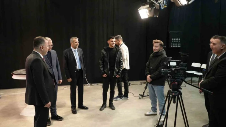 Gençleri Sektöre Hazırlamayı Amaçlıyorlar