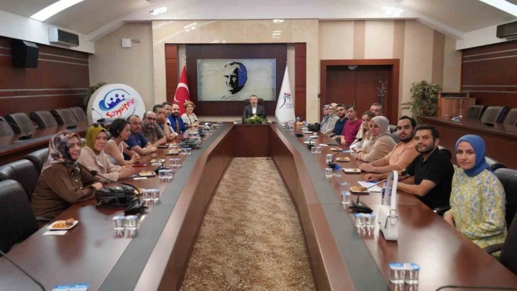 Rektör Kırışık: 'Öğrencilerimize Yalnızca Bir Diploma Değil, Güçlü Bir Gelecek Vizyonu Sunuyoruz'