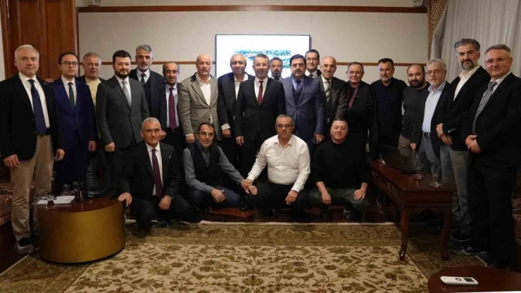 Rektör Kırışık, ANKA Düşünce Platformu Üyeleriyle Bir Araya Geldi