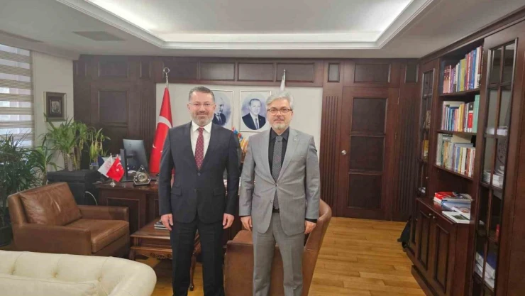 Rektör Kırışık Milli Eğitim Bakan Yardımcısı Yelkenci ile Görüştü