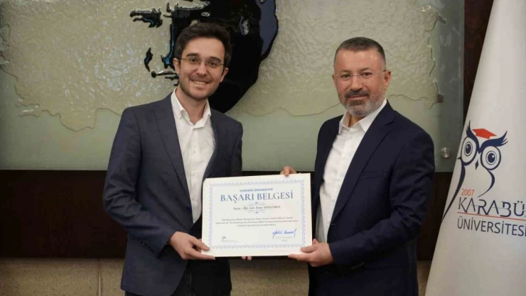 Türkiye Birinciliği Kazanan Akademisyene Ödül