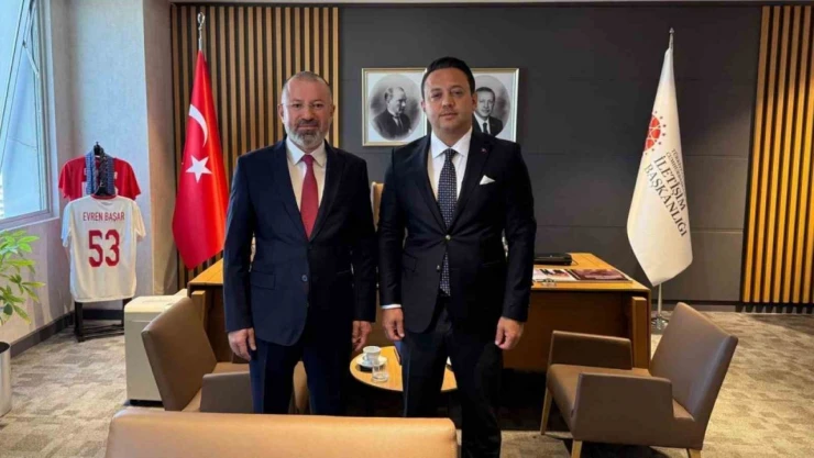 Rektör Kırışık'tan Cumhurbaşkanlığı İletişim Başkan Yardımcısı Başar'a Ziyaret