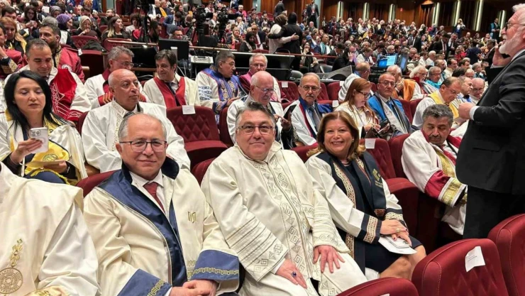 Rektör Özölçer Akademik Yılı Açılış Törenine Katıldı